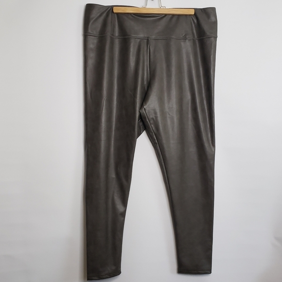 7 For All Mankind Brown Faux Leather Leggings Women's Plus Size 2X - Picture 3 of 14